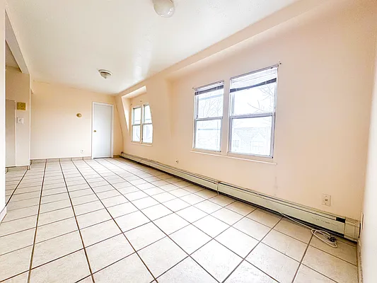 Rented by Pear NYC LLC | media 18