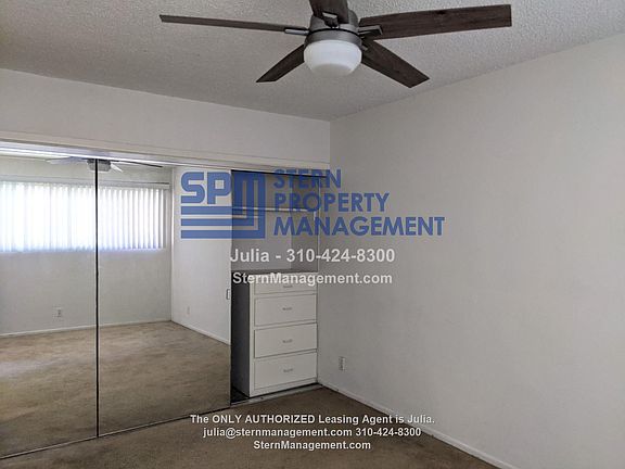 5th image of 833 S Plymouth Blvd APT 3