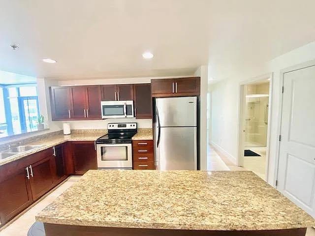 253 10th Ave #1302 — Photo 11