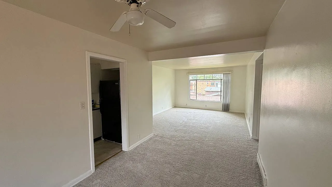 3 bed, 1200 sqft, $1,600 — Photo 4