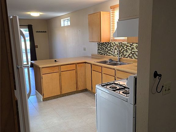 4th image of 33145 Jane Ct