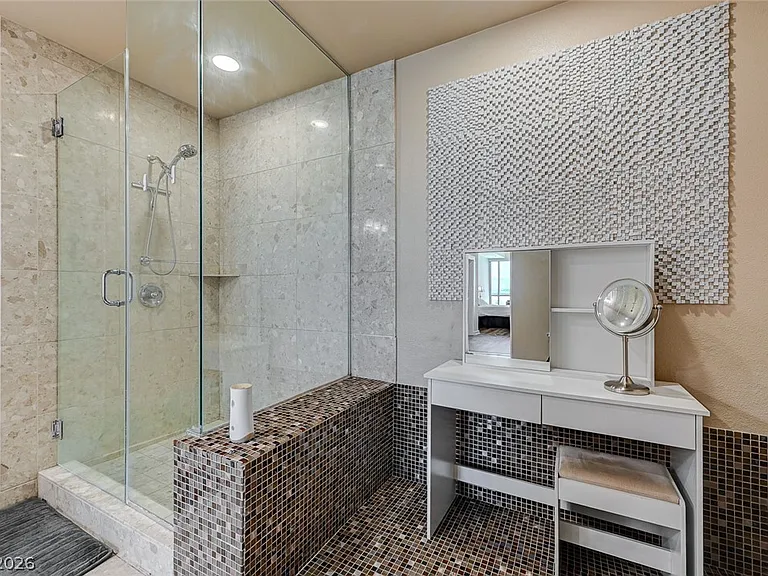 4575 Dean Martin Dr #506 — Photo 32