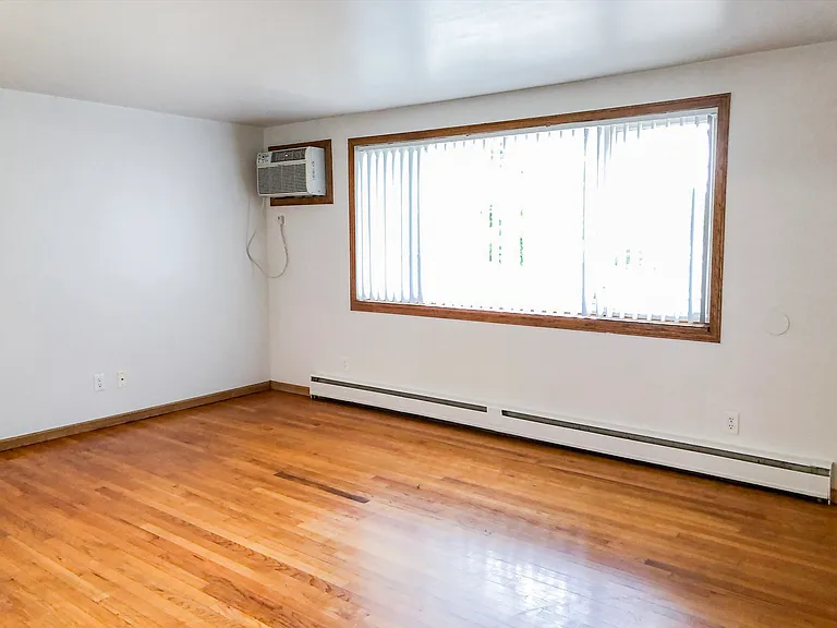 1166 Petra Pl #6 — Photo 2