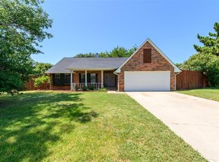3401 Fairview Dr, Corinth, TX 76210