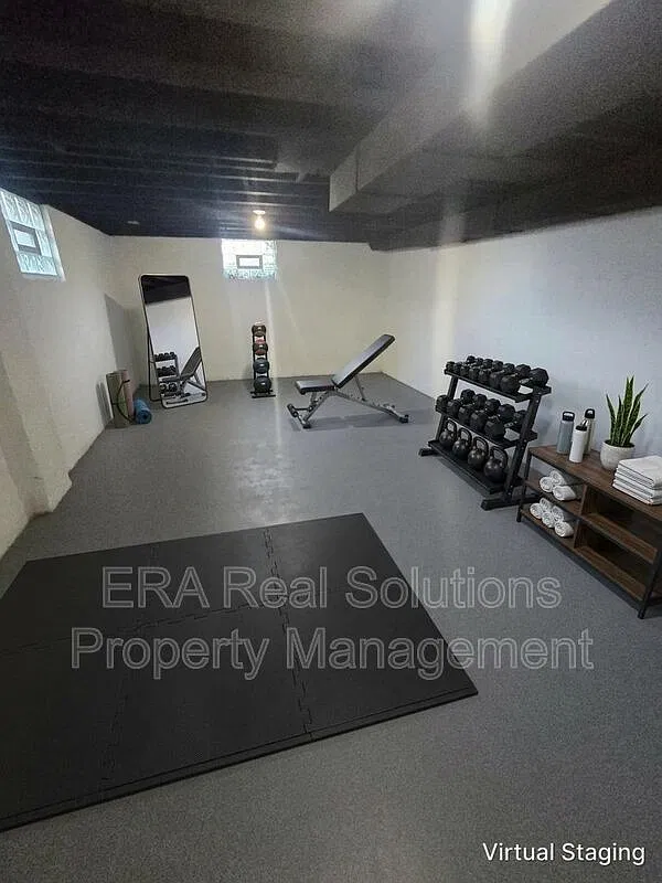 3 bed, 2.0 bath, 1390 sqft, $1,800 — Photo 4