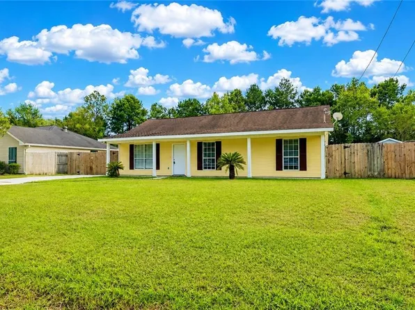 172 S Cherrywood Ln, Pearl River, LA 70452