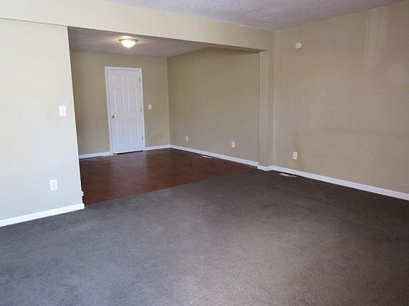 2nd image of 3343 Cypress Ave