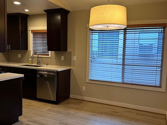 4th image of 3760 33rd St APT 5