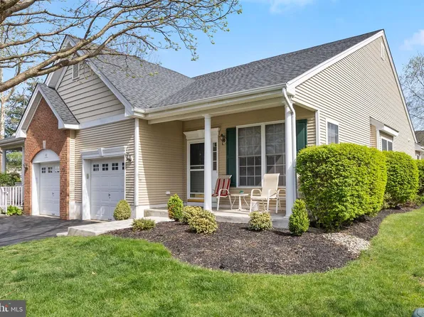 167 Burholme Dr, Hamilton, NJ 08691