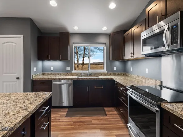 314 Farmall Ln, Manhattan, MT 59741