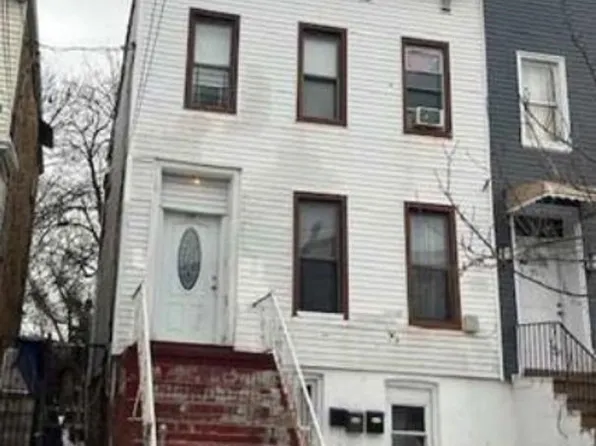 73 Milford St, Brooklyn, NY 11208