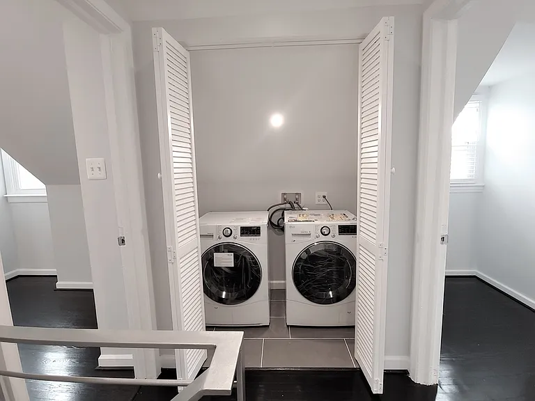 2216 Harvard Dr — Photo 13