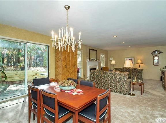 5th image of 24 Stone Gate Ct