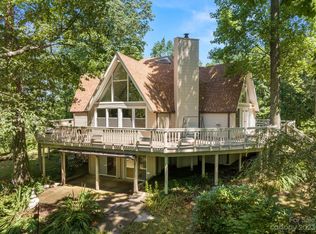 2616 Mount Olivet Rd, Zirconia, NC 28790