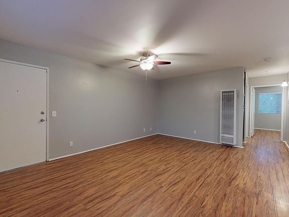 2nd image of 475 S Meadowbrook Dr Unit 1