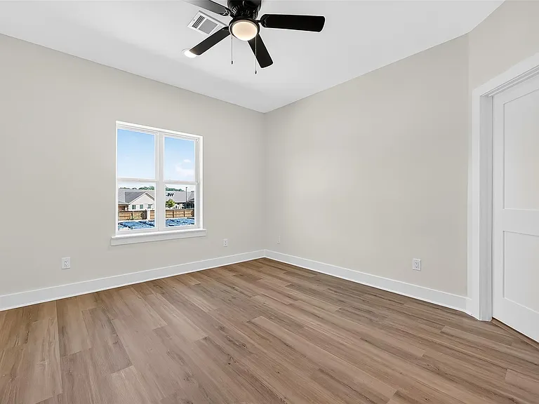 12315 New Jordan Ln — Photo 33