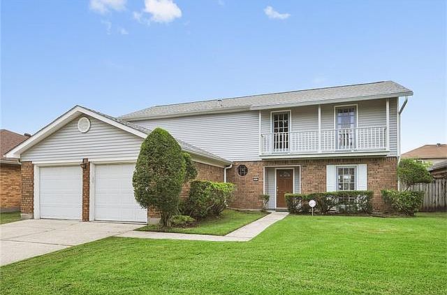 1st image of 2412 Park Place Dr