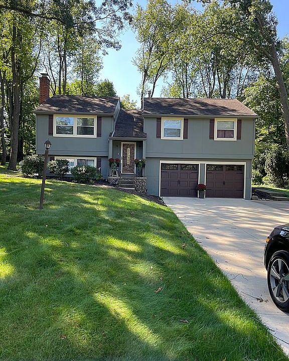 1st image of 79 Laurel Blvd