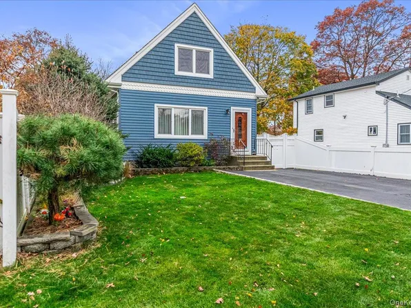 4928 Express Drive S, Ronkonkoma, NY 11779