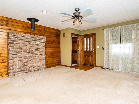 5th image of 300 Bird Ave