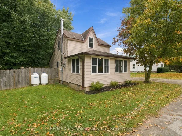 74 William St, Ashfield Colborne Wawanosh, ON N0M 1R0