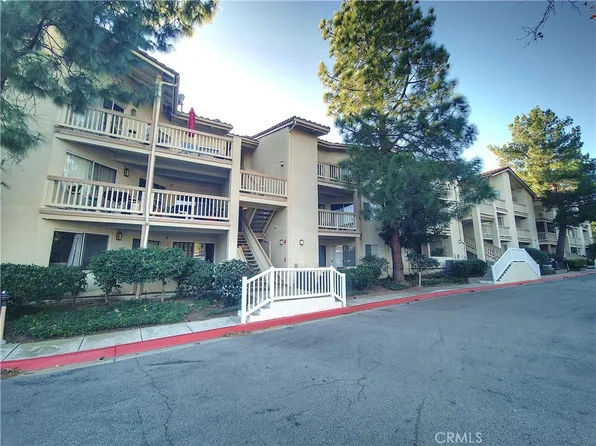5728 Oak Bend Ln Unit 202, Oak Park, CA 91377