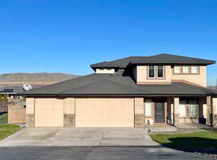 77504 E Timothy Ln, Kennewick, WA 99338