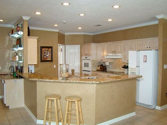 5th image of 11200 Greenwood Pl