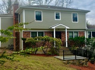5 Pamela Pl, Millwood, NY 10546