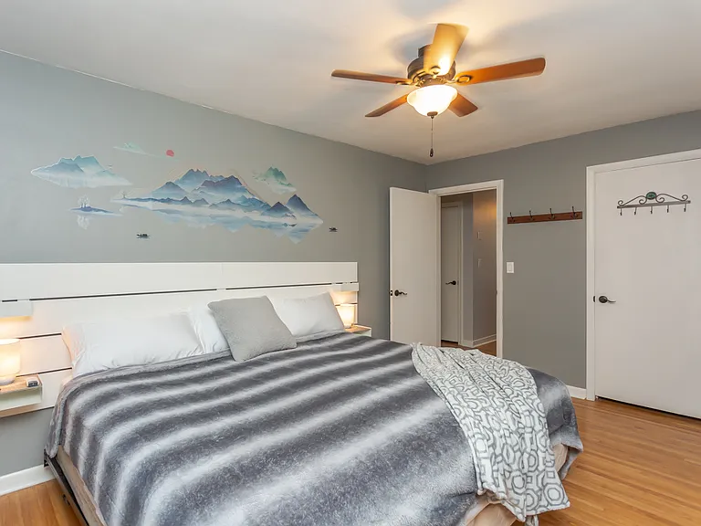 4243 Beverly Dr — Photo 29