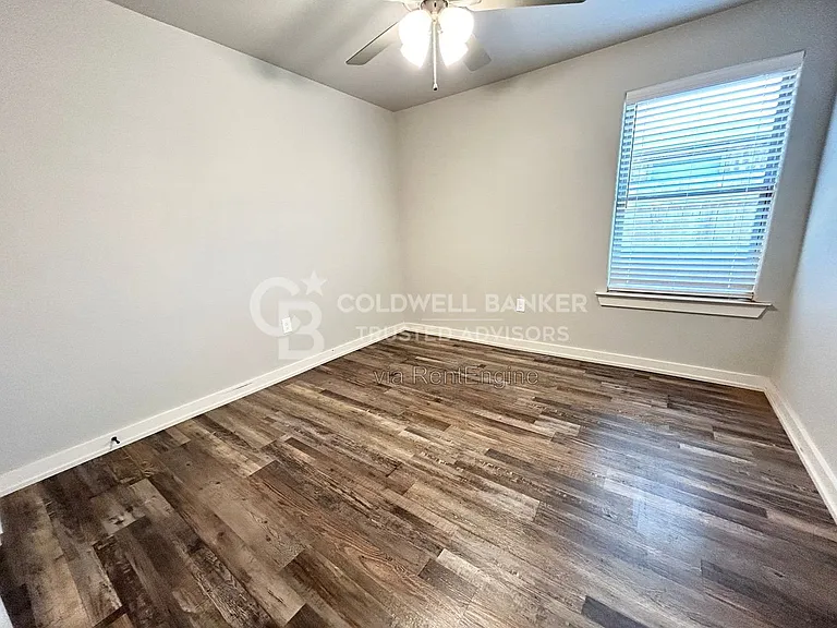 5512 122nd St #B — Photo 5