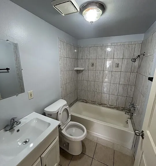 9715 S Broadway #1 — Photo 2