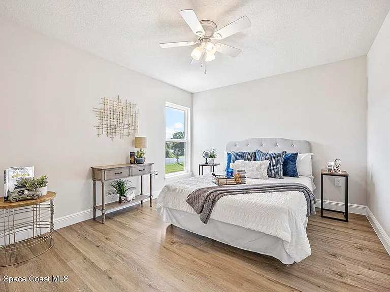 198 Hidden Woods Pl — Photo 18