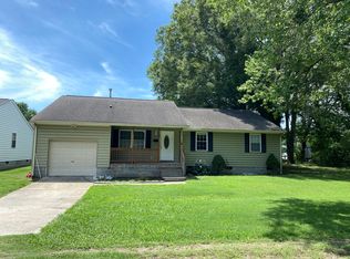 7 Nicks Ln, Newport News, VA 23606