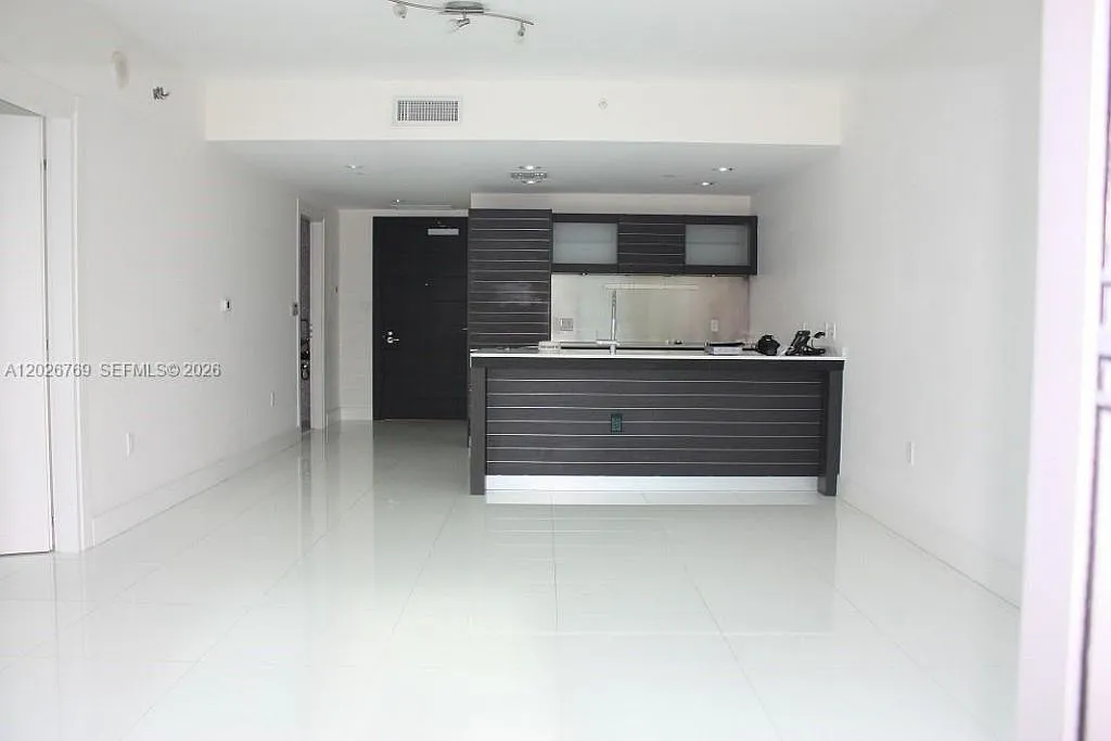 1 bed, 1.5 bath, 822 sqft, $3,950 — Photo 1