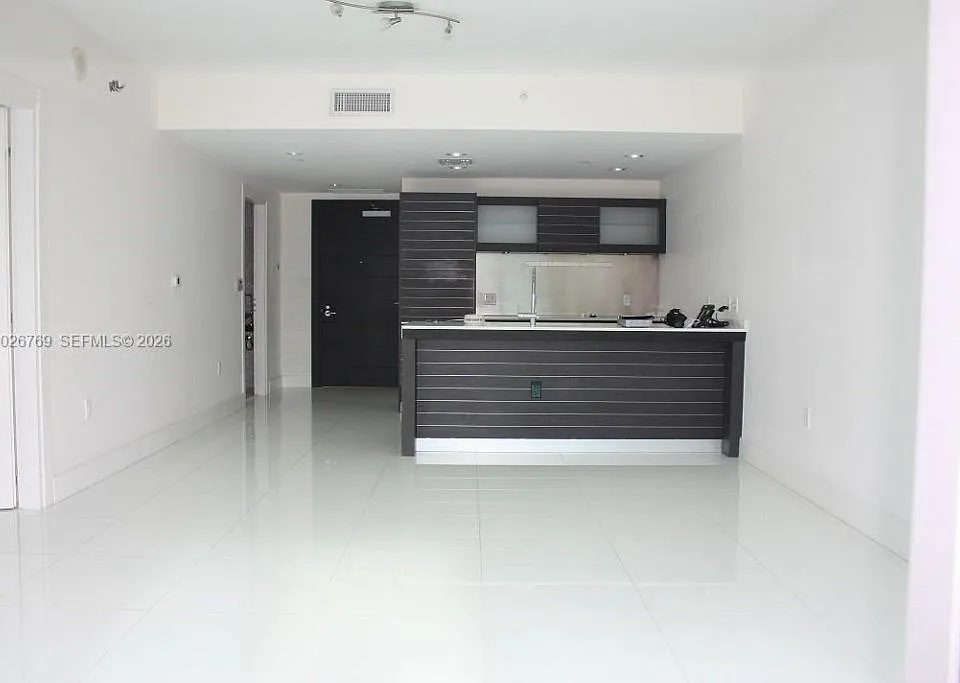 200 Biscayne Boulevard Way #4211