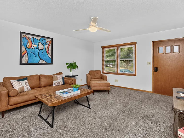 202 NW Sharmin Dr — Photo 21