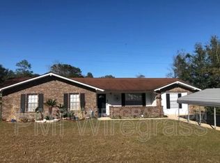 12 Forest Hill Dr, Daleville, AL 36322