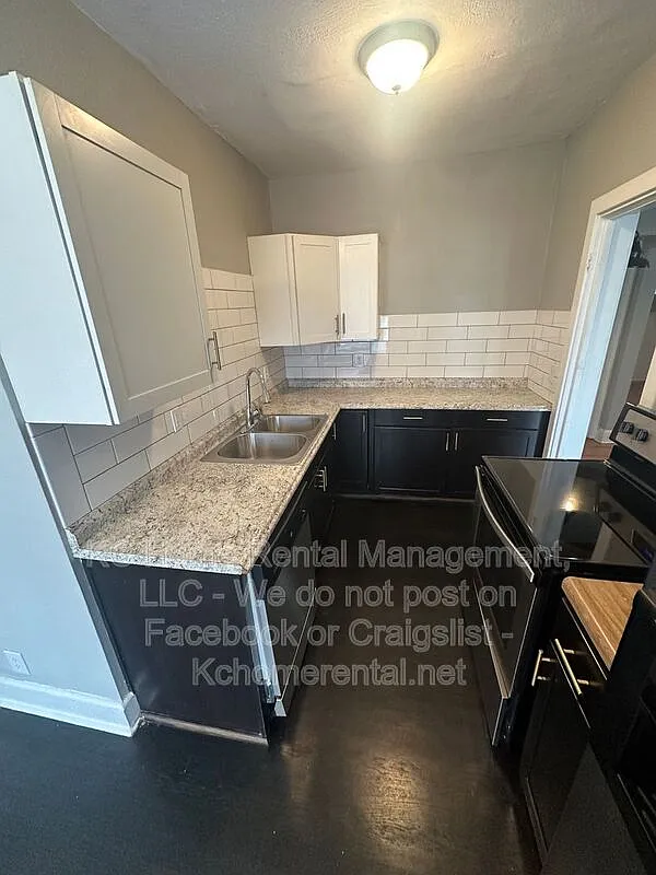 3 bed, 2.0 bath, $1,945 — Photo 2