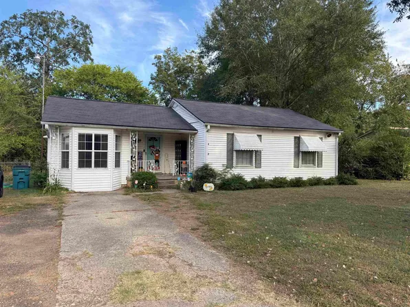 214 N Bird Ave, Carthage, TX 75633