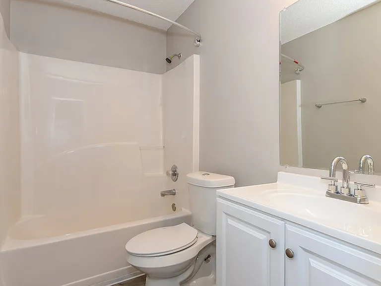 5467 Sapphire Cir — Photo 15