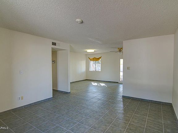 5th image of 2861 E Juanita Ave