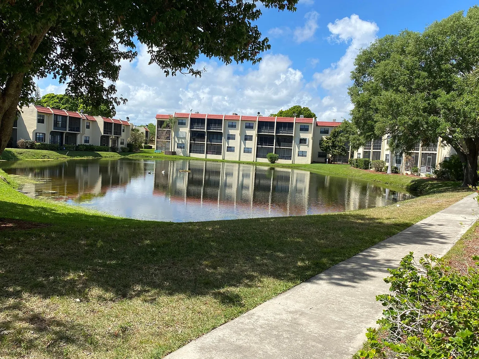 2050 Oleander Blvd — Photo 1