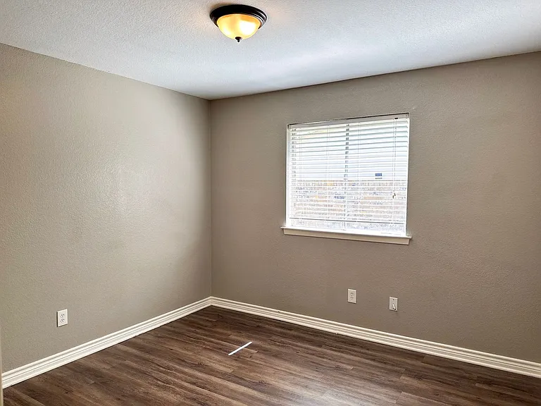 54192 Sun Valley St — Photo 25