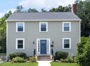 49 Moffatt Rd, Salem, MA 01970