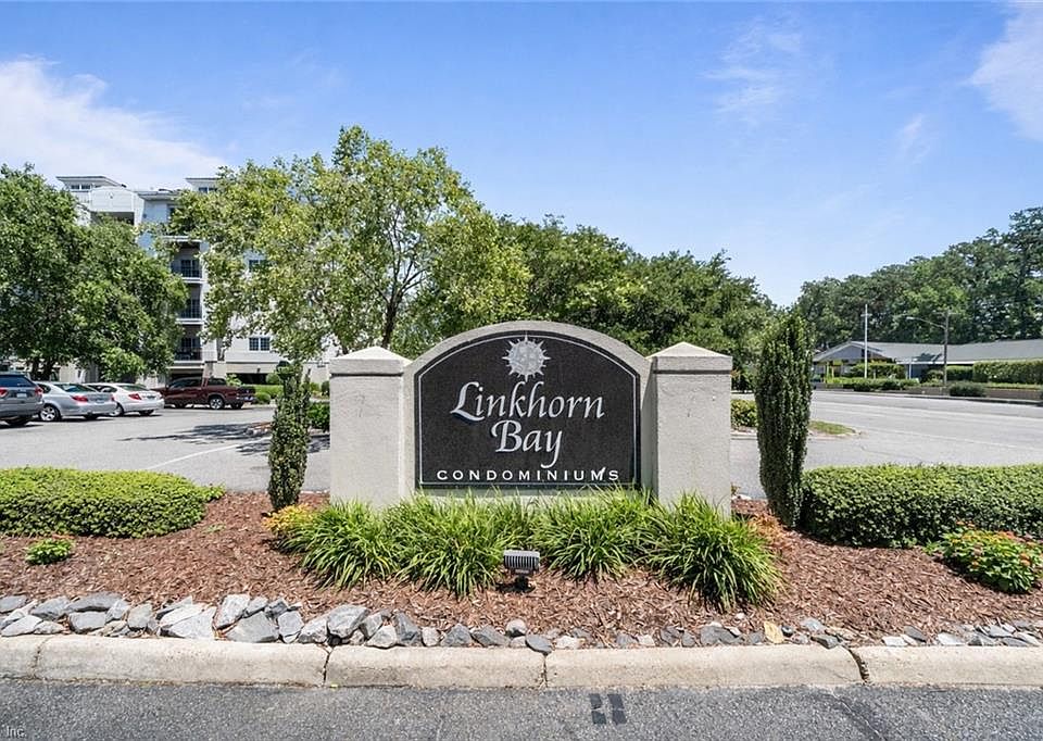 1st image of 1280 Laskin Rd APT 102