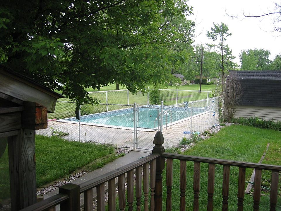 2nd image of 3245 203rd St