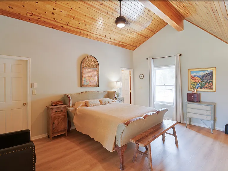 44 Columbine Ct — Photo 17