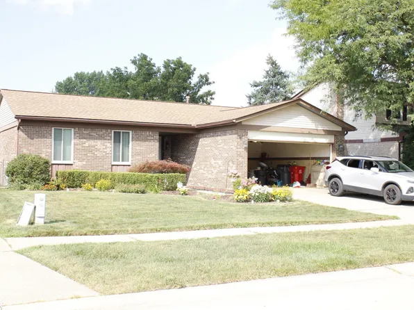 19909 Towner Dr, Clinton Township, MI 48038