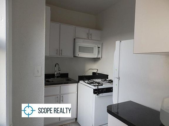 5th image of 141 E 19th St APT 4A